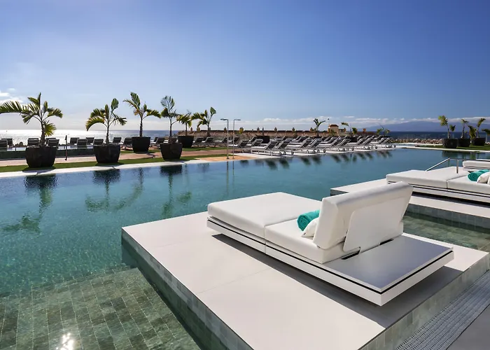 호텔 Royal Hideaway Corales (adults Only) 5*