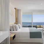 מלון Royal Hideaway Corales (adults Only) 5*